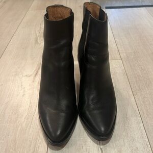 Madewell the Elspeth Chelsea Boot